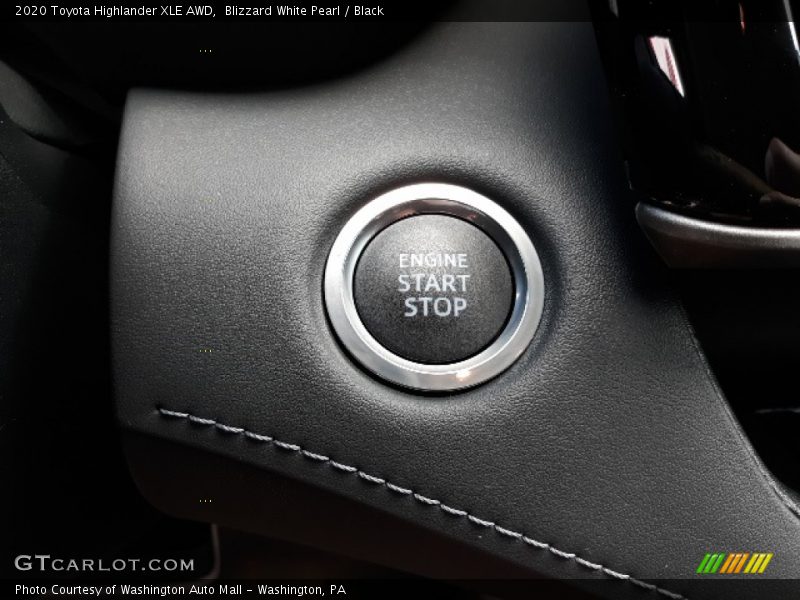Blizzard White Pearl / Black 2020 Toyota Highlander XLE AWD