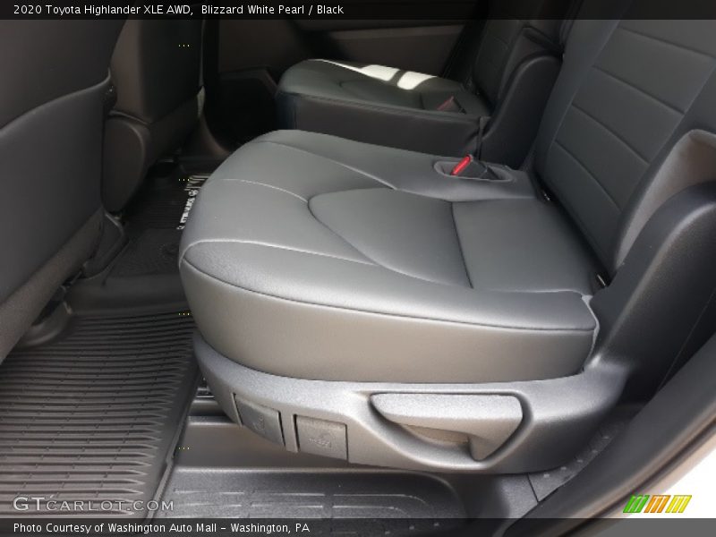 Blizzard White Pearl / Black 2020 Toyota Highlander XLE AWD