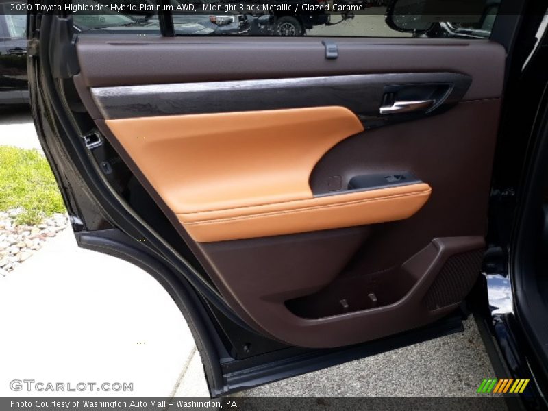 Door Panel of 2020 Highlander Hybrid Platinum AWD