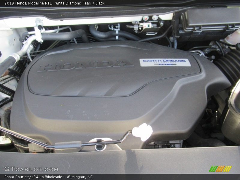 White Diamond Pearl / Black 2019 Honda Ridgeline RTL