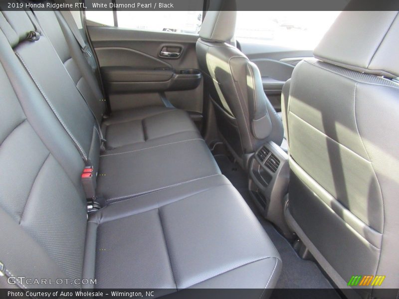 White Diamond Pearl / Black 2019 Honda Ridgeline RTL
