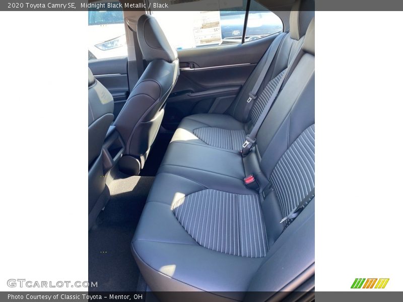 Midnight Black Metallic / Black 2020 Toyota Camry SE