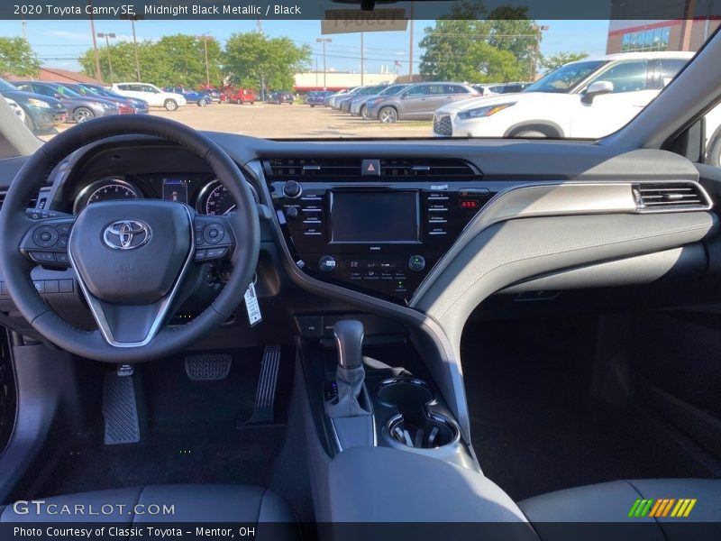 Midnight Black Metallic / Black 2020 Toyota Camry SE