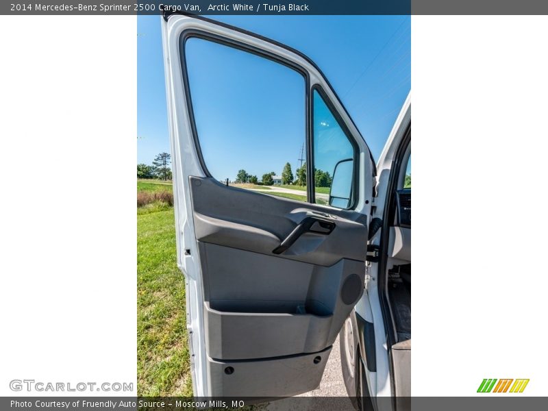 Arctic White / Tunja Black 2014 Mercedes-Benz Sprinter 2500 Cargo Van