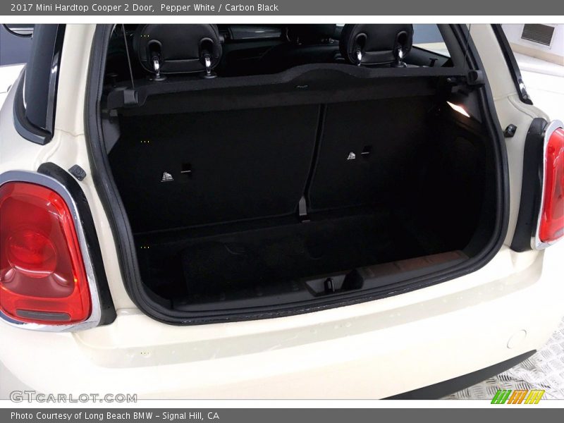 Pepper White / Carbon Black 2017 Mini Hardtop Cooper 2 Door