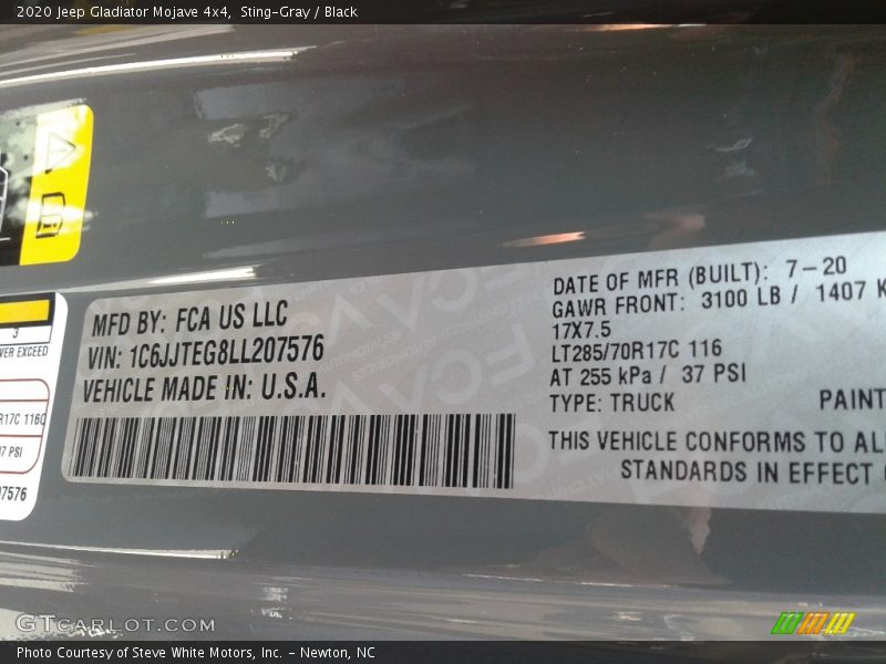 Sting-Gray / Black 2020 Jeep Gladiator Mojave 4x4