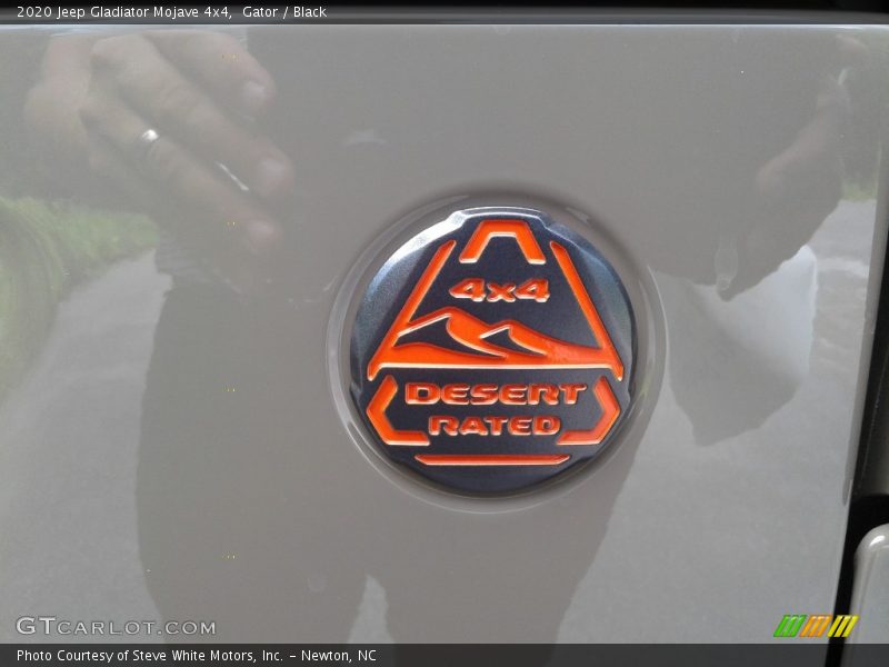 Gator / Black 2020 Jeep Gladiator Mojave 4x4