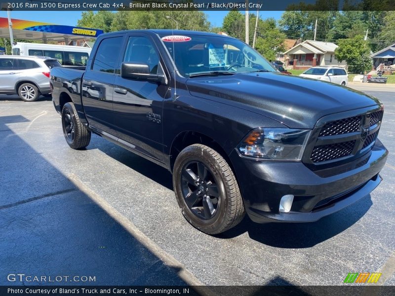 Front 3/4 View of 2016 1500 Express Crew Cab 4x4