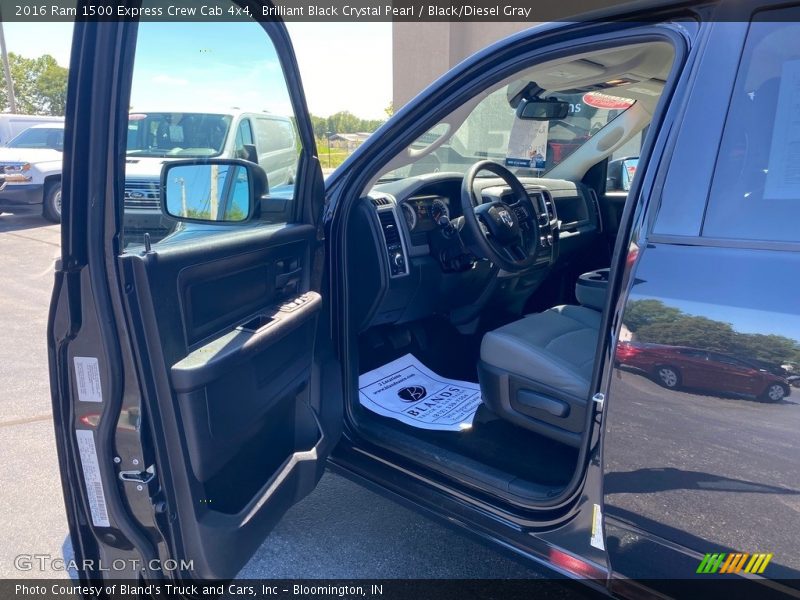 Brilliant Black Crystal Pearl / Black/Diesel Gray 2016 Ram 1500 Express Crew Cab 4x4