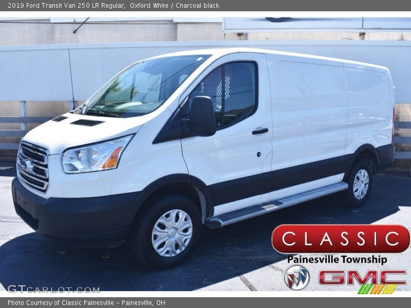 Oxford White / Charcoal black 2019 Ford Transit Van 250 LR Regular
