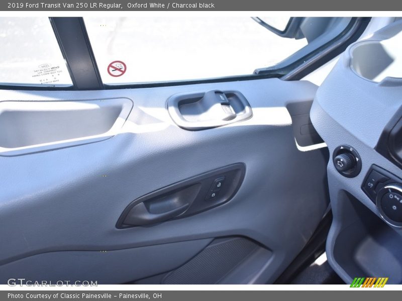 Oxford White / Charcoal black 2019 Ford Transit Van 250 LR Regular