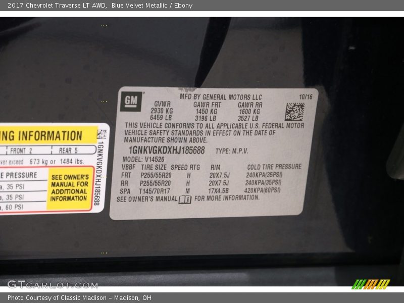 Blue Velvet Metallic / Ebony 2017 Chevrolet Traverse LT AWD