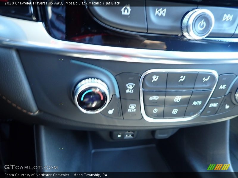 Mosaic Black Metallic / Jet Black 2020 Chevrolet Traverse RS AWD