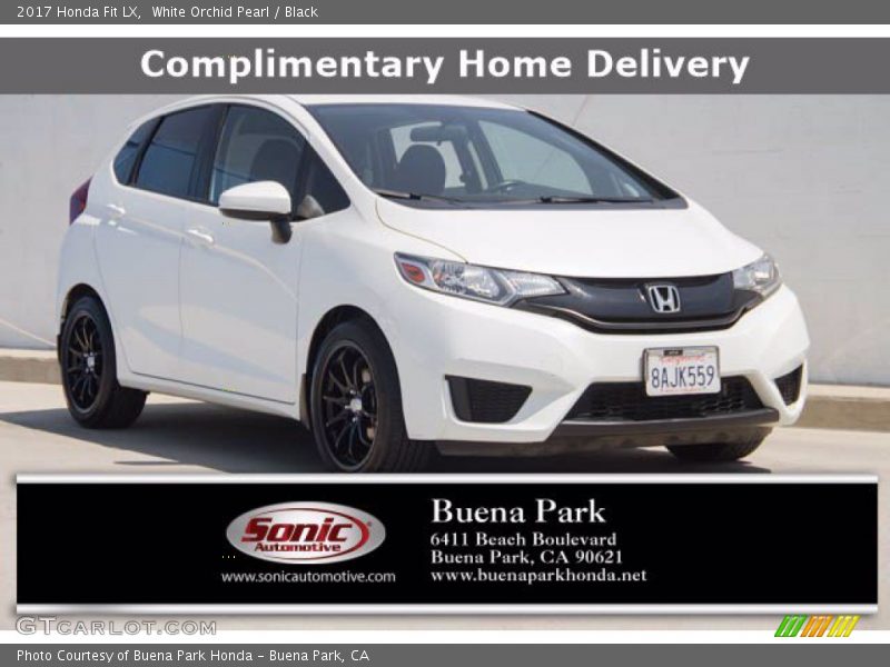 White Orchid Pearl / Black 2017 Honda Fit LX