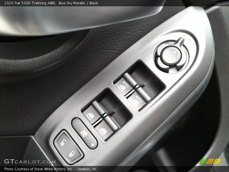 Controls of 2020 500X Trekking AWD