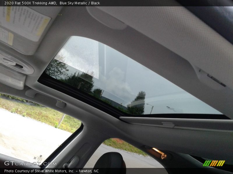 Sunroof of 2020 500X Trekking AWD