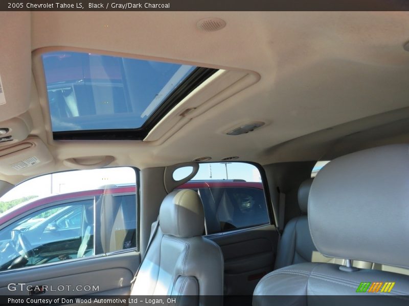 Black / Gray/Dark Charcoal 2005 Chevrolet Tahoe LS