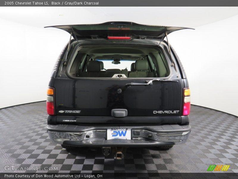 Black / Gray/Dark Charcoal 2005 Chevrolet Tahoe LS