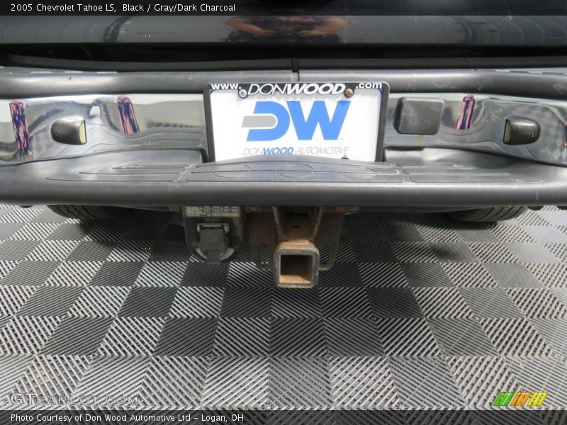 Black / Gray/Dark Charcoal 2005 Chevrolet Tahoe LS