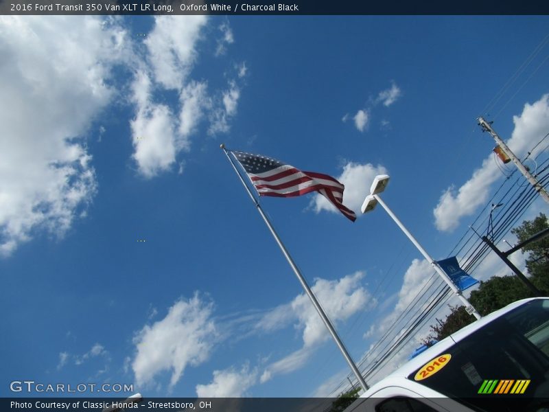 Oxford White / Charcoal Black 2016 Ford Transit 350 Van XLT LR Long
