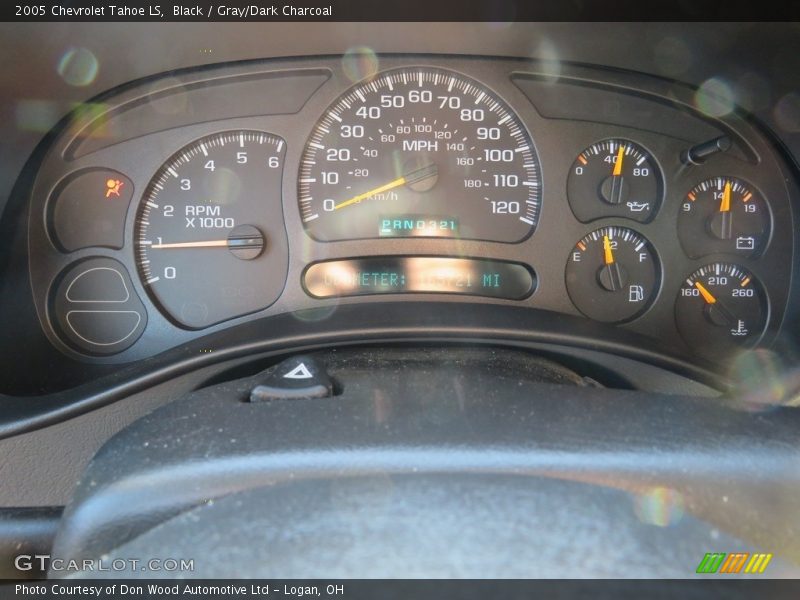 Black / Gray/Dark Charcoal 2005 Chevrolet Tahoe LS