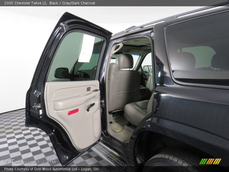 Black / Gray/Dark Charcoal 2005 Chevrolet Tahoe LS
