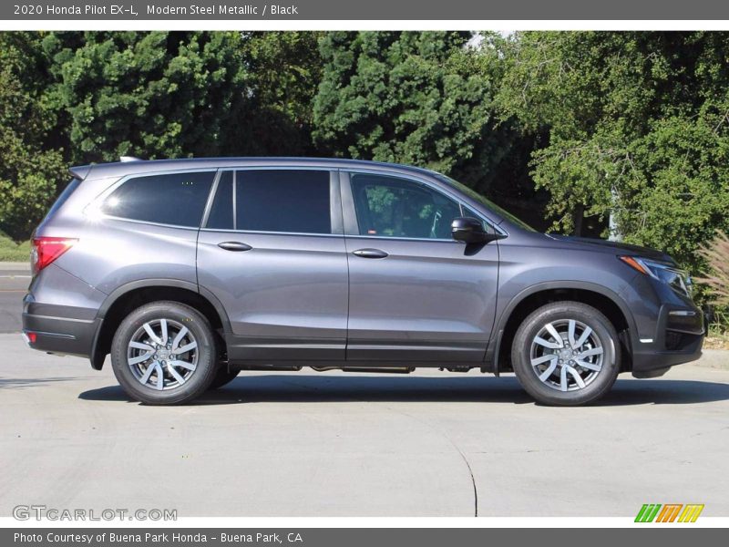 Modern Steel Metallic / Black 2020 Honda Pilot EX-L