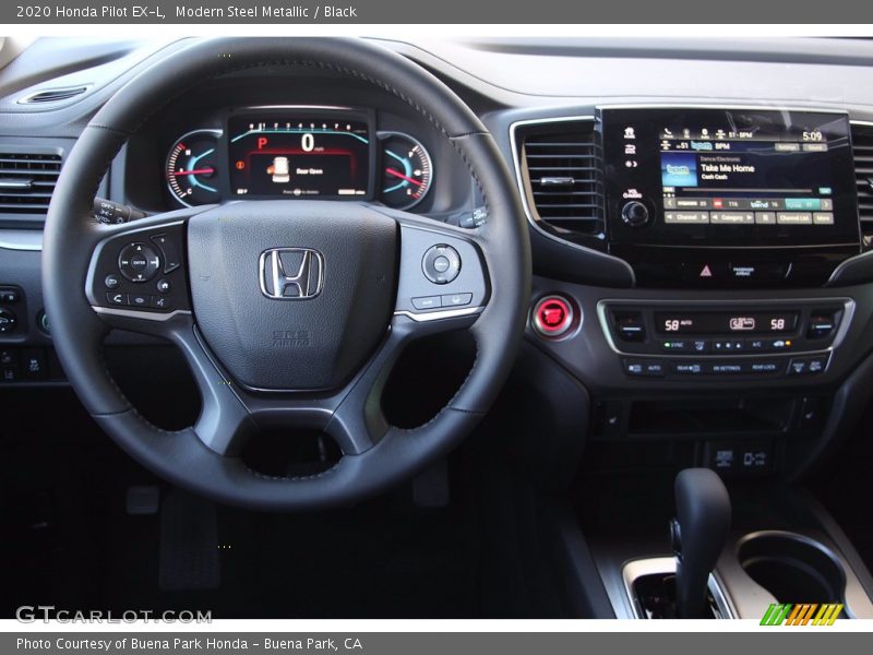 Modern Steel Metallic / Black 2020 Honda Pilot EX-L