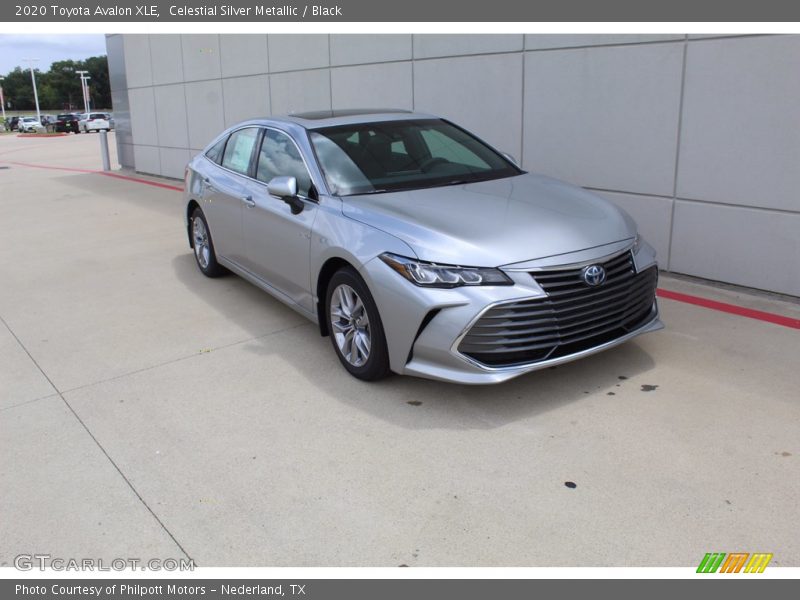 Celestial Silver Metallic / Black 2020 Toyota Avalon XLE