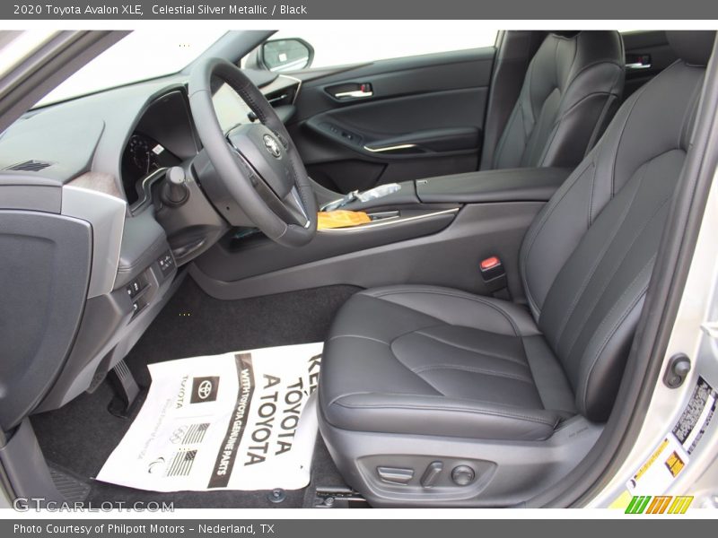 Celestial Silver Metallic / Black 2020 Toyota Avalon XLE
