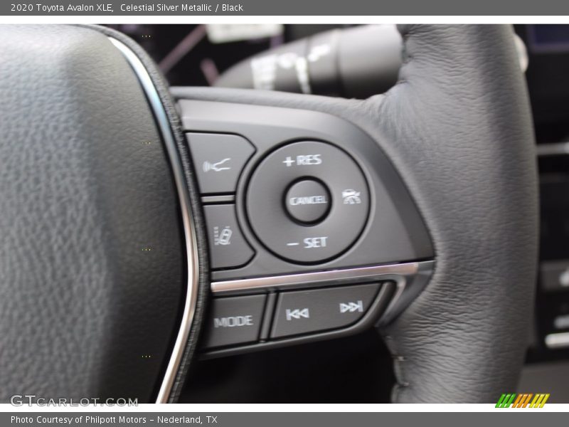 Celestial Silver Metallic / Black 2020 Toyota Avalon XLE