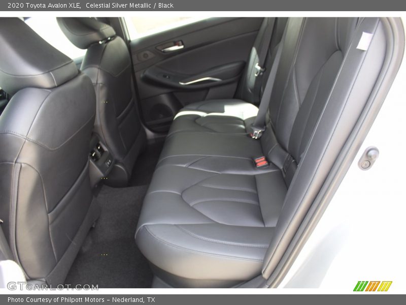Celestial Silver Metallic / Black 2020 Toyota Avalon XLE