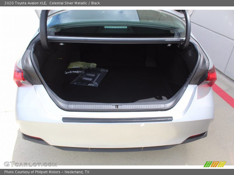 Celestial Silver Metallic / Black 2020 Toyota Avalon XLE