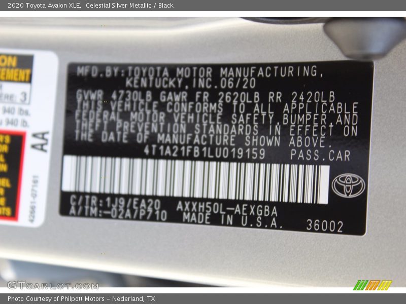 Celestial Silver Metallic / Black 2020 Toyota Avalon XLE