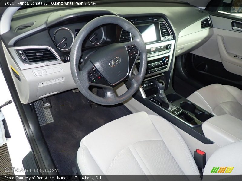 Quartz White Pearl / Gray 2016 Hyundai Sonata SE