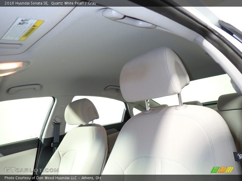 Quartz White Pearl / Gray 2016 Hyundai Sonata SE