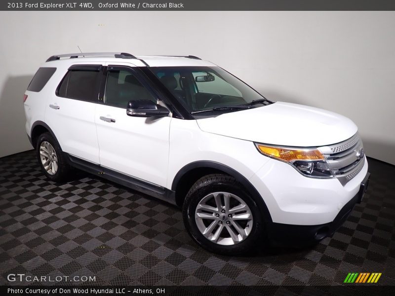 Oxford White / Charcoal Black 2013 Ford Explorer XLT 4WD