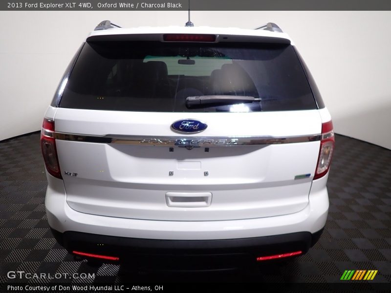 Oxford White / Charcoal Black 2013 Ford Explorer XLT 4WD