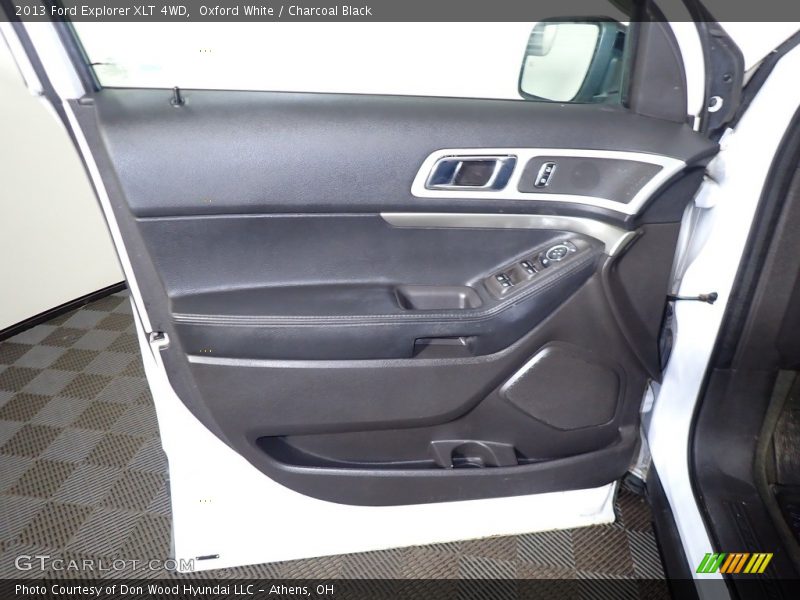 Oxford White / Charcoal Black 2013 Ford Explorer XLT 4WD