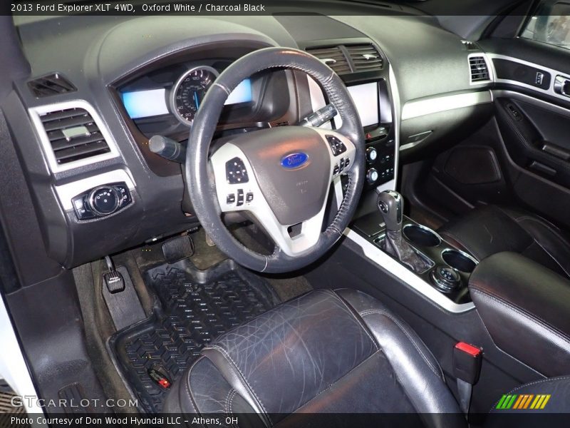 Oxford White / Charcoal Black 2013 Ford Explorer XLT 4WD
