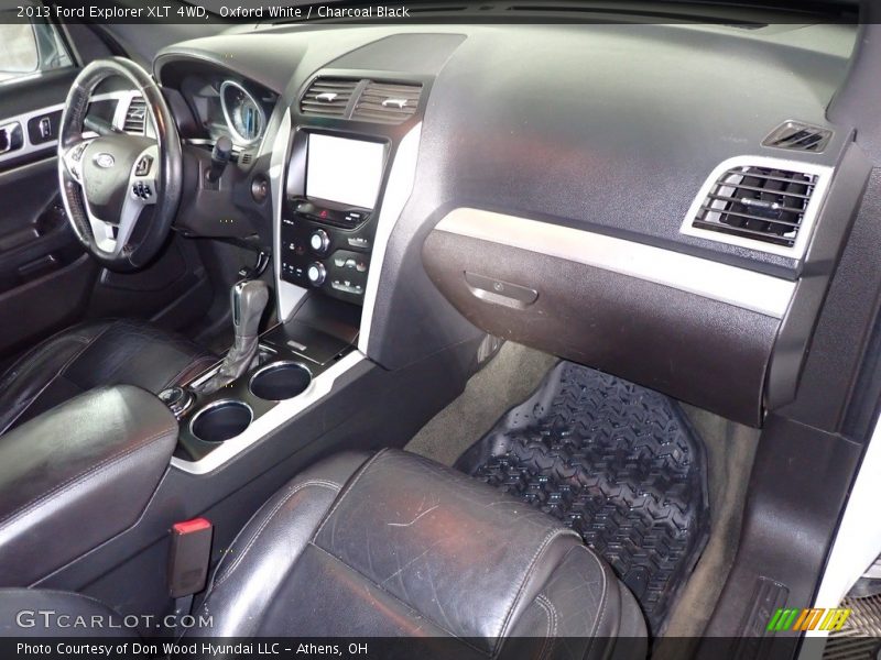 Oxford White / Charcoal Black 2013 Ford Explorer XLT 4WD