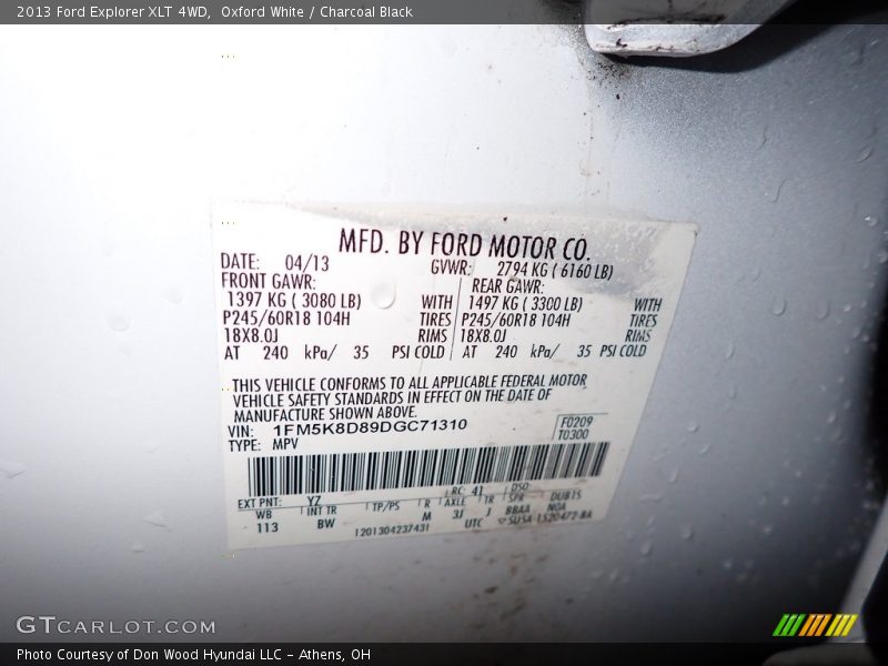 Oxford White / Charcoal Black 2013 Ford Explorer XLT 4WD