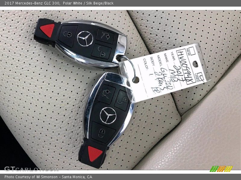 Polar White / Silk Beige/Black 2017 Mercedes-Benz GLC 300