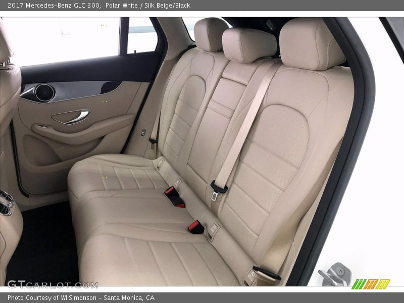 Polar White / Silk Beige/Black 2017 Mercedes-Benz GLC 300