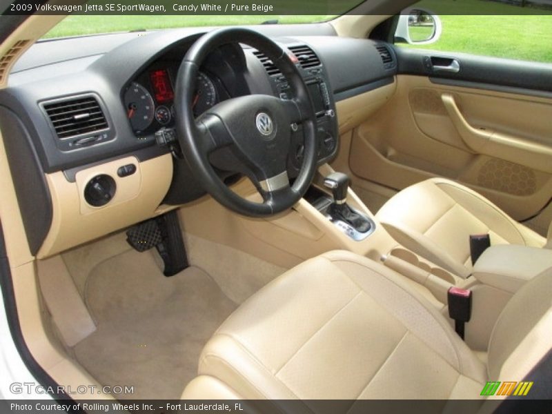 Candy White / Pure Beige 2009 Volkswagen Jetta SE SportWagen