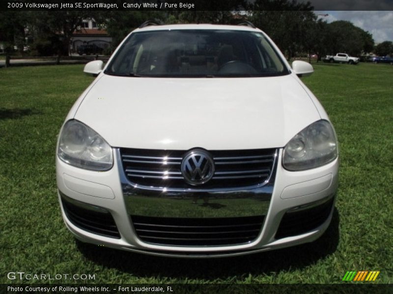 Candy White / Pure Beige 2009 Volkswagen Jetta SE SportWagen