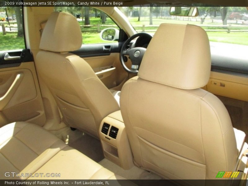 Candy White / Pure Beige 2009 Volkswagen Jetta SE SportWagen
