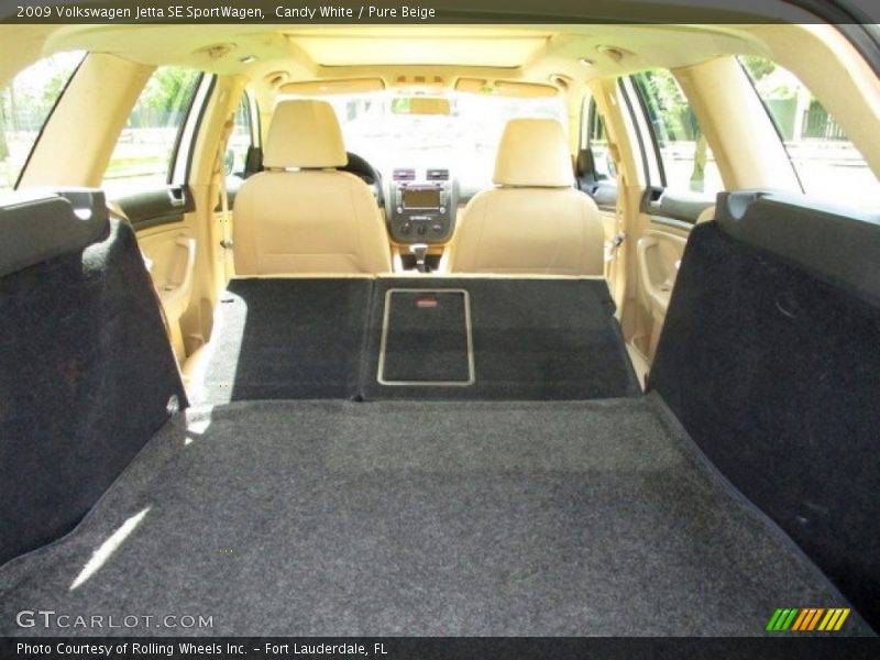 Candy White / Pure Beige 2009 Volkswagen Jetta SE SportWagen