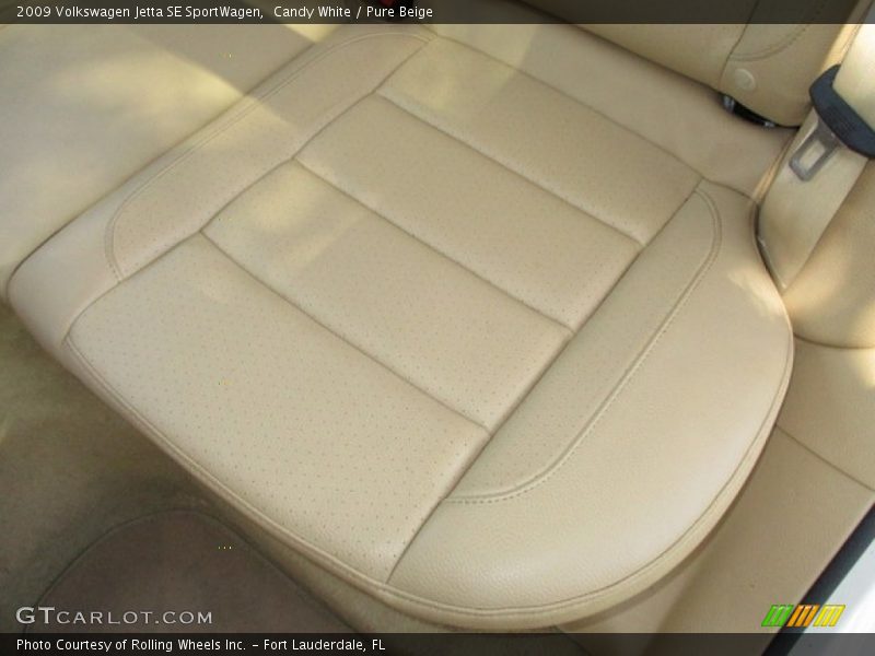 Candy White / Pure Beige 2009 Volkswagen Jetta SE SportWagen