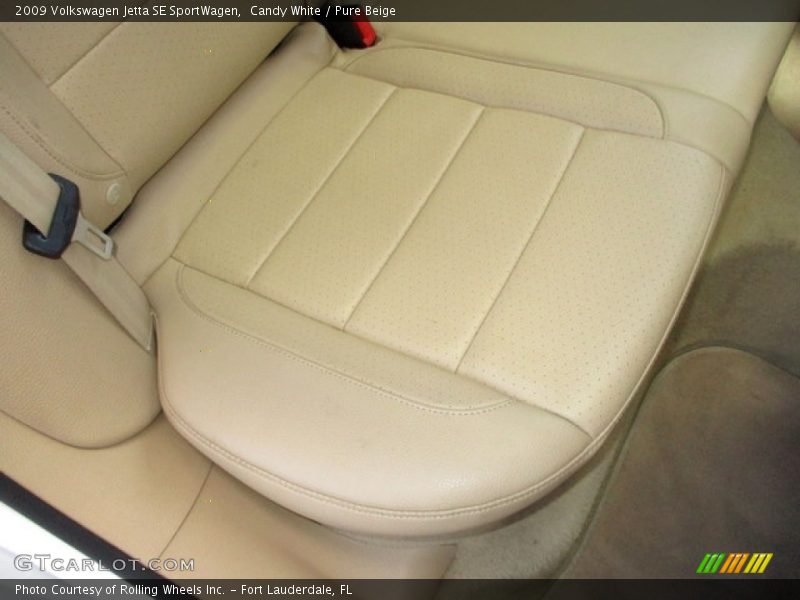 Candy White / Pure Beige 2009 Volkswagen Jetta SE SportWagen